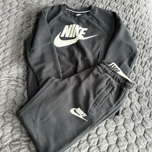 Nike Black Tracksuit Set